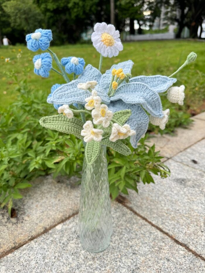 Crochet Flowers in Vase, Finished Product, Blue and White Lily(No Vase)